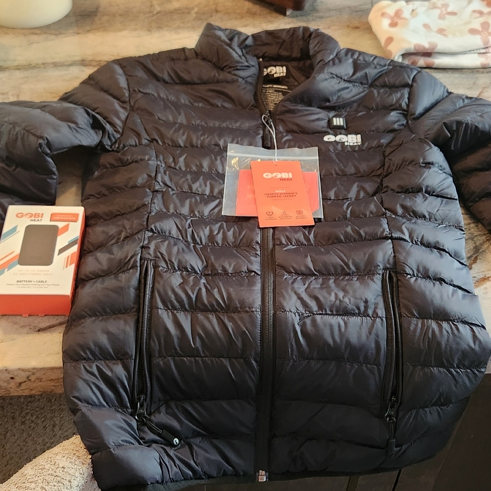 Gobi Heat Wolf women's puffer jacket